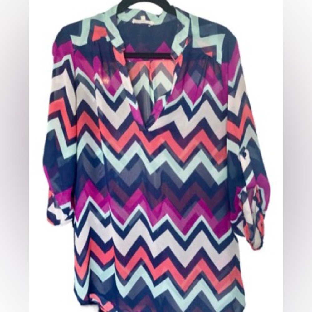Wishful Park SzSmall  1/4 sleeve semi-sheer chevron multi-color top tunic